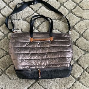 Stella & Dot Crush It gym bag